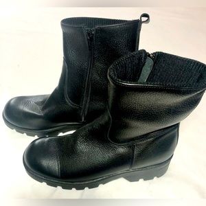 Santana Canada Black Chelsea Boot Women’s Sz 7 Chunky Heel Round Toe Zip-up